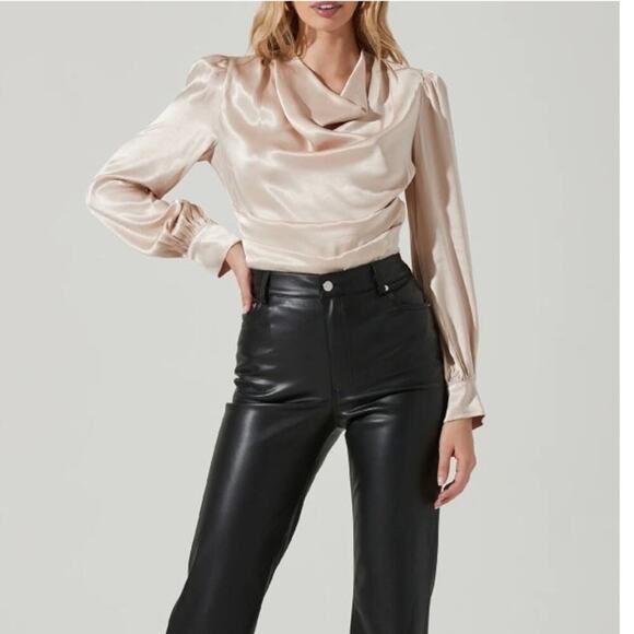 NWT ASTR The Label Lilith Cowl Neck Top Champagne Career Luxury Blouse Size XS - Picture 1 of 7